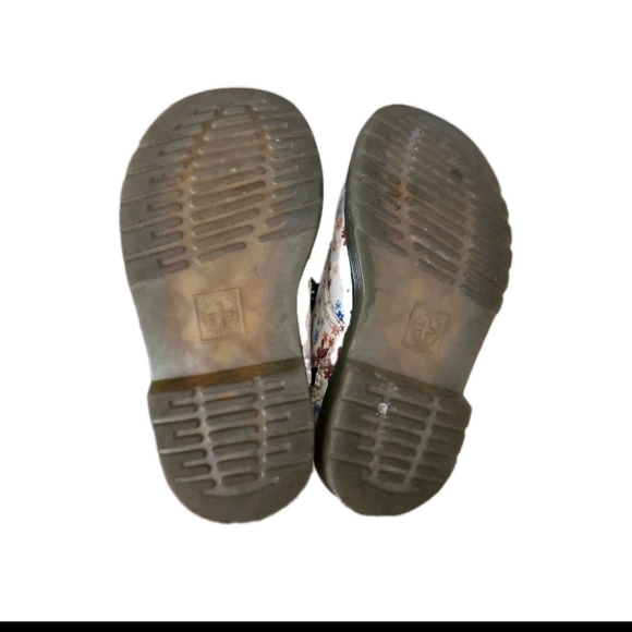 Dr Martens Kids Brooklee Lace Ankle Combat in White Floral Feminine Boot 8 - Picture 6 of 13